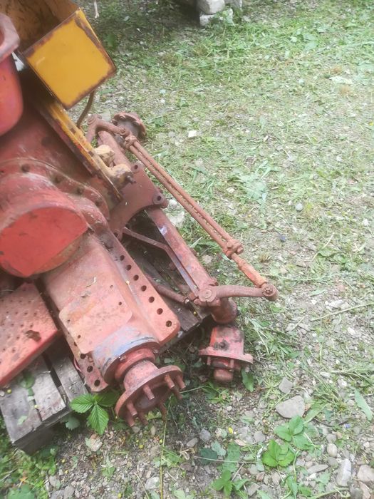 Punte spate și fata pentru tractor Nufield.