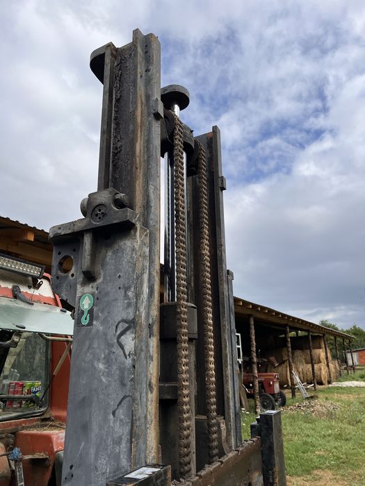 Stivuitor tiranți tractor