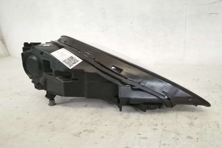 Ляв фар / Lqv far Оригинален Led В добро състояние Порше / Porsche Cay