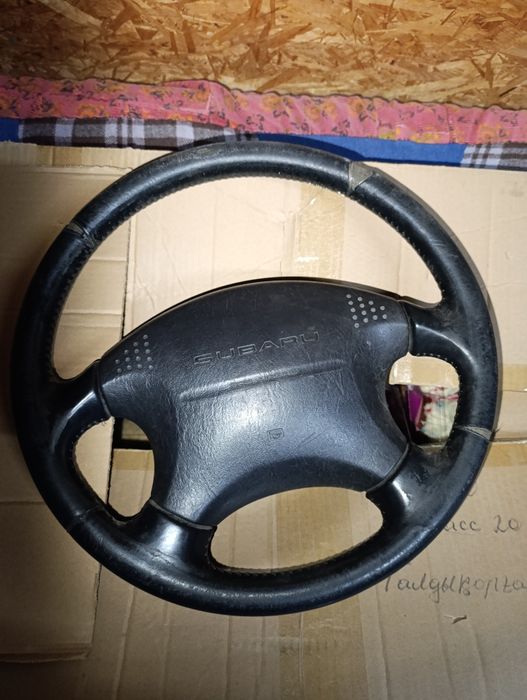 стопаки  руль Субару дверные карты  В4
