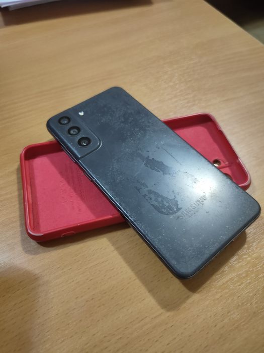 Смартфон Samsung s21 fe