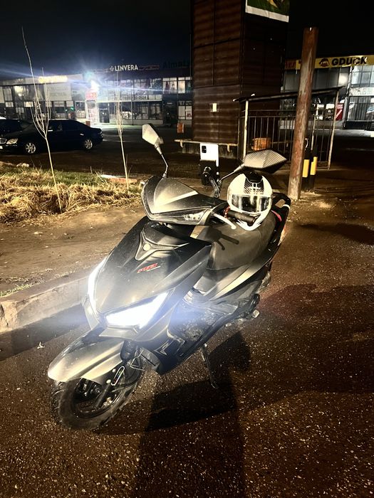 Мопед LiYa m8 pro 125 m3