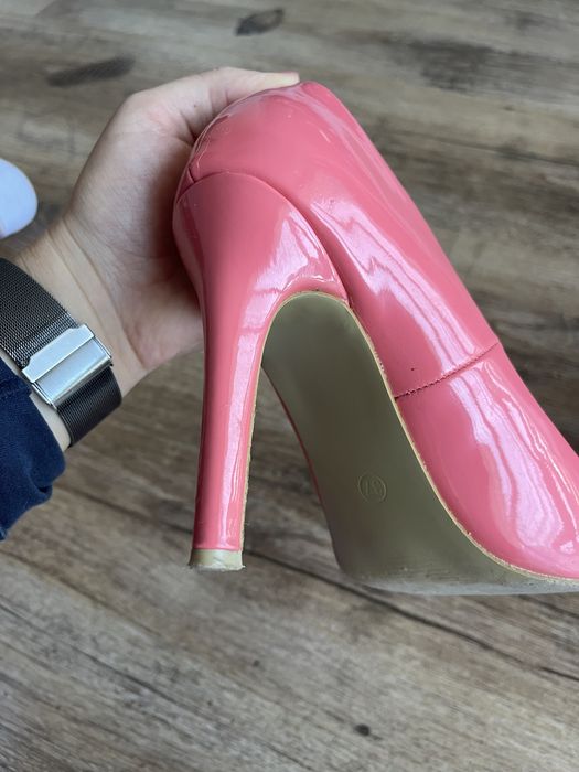 Pantofi cu toc, culoare corai