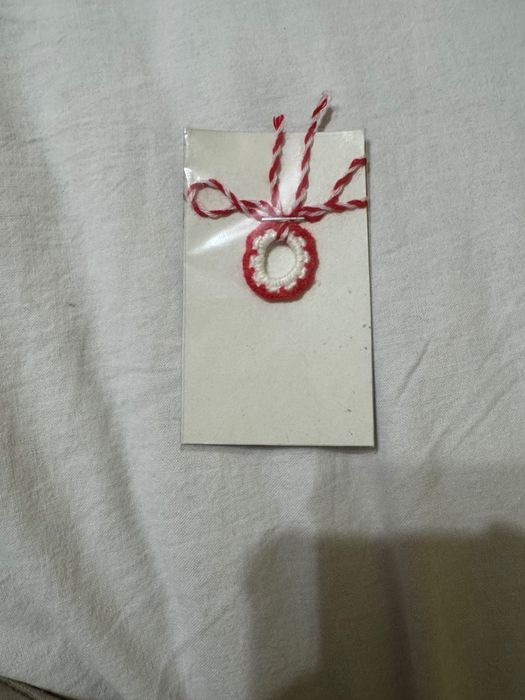 Ръчно плетени мартеници