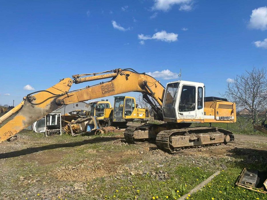 Dezmembrez excavator Liebherr 932 Litronic - piese de schimb Liebherr