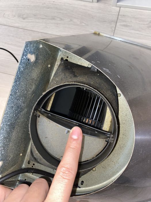 Отдам даром вытяжку от Kaiser