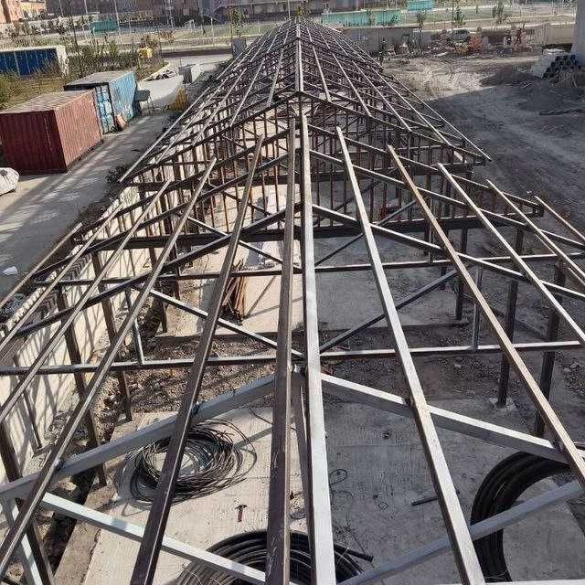 сварка ишларини киламиз асосан метала конструкция озимизда бригада бор