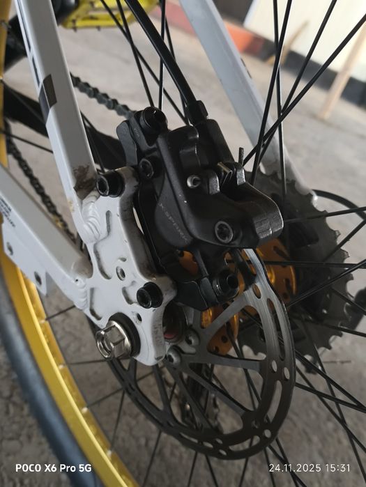 140000тг
  • Рама алюм