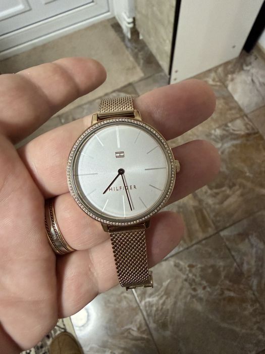 Vand ceasuri dama Tommy, Fossil