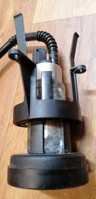 Бензинова горивна помпа за много модели