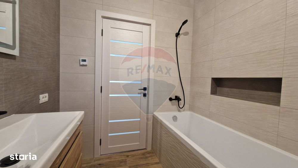 Casă / Vilă cu 3 camere de vânzare Ciocanesti