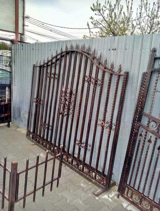 Garduri din fier forjat, BCA, placi, tabla si alte modele disponibile