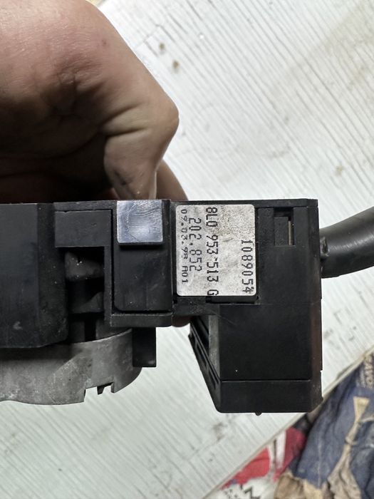 Лост за мигачи/Чистачки VW Golf 4 2001/2004Година