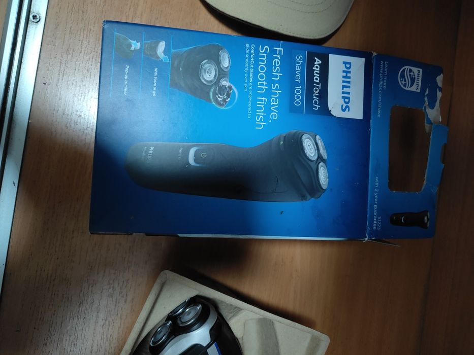 Бритва электрическая filips