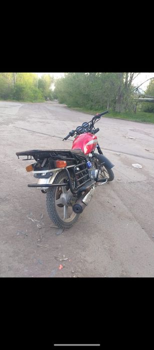 Мотоцикл 200 кубов