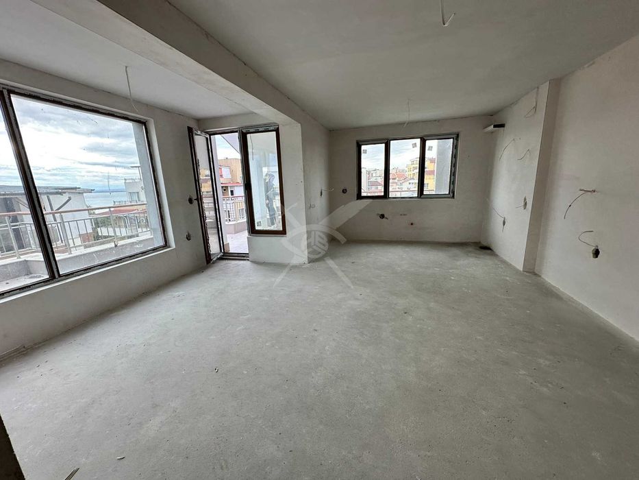 Тристаен апартамент в Сарафово 73331