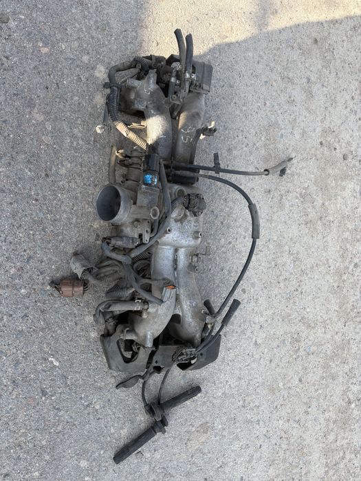 Впускной колектор от субару форестер