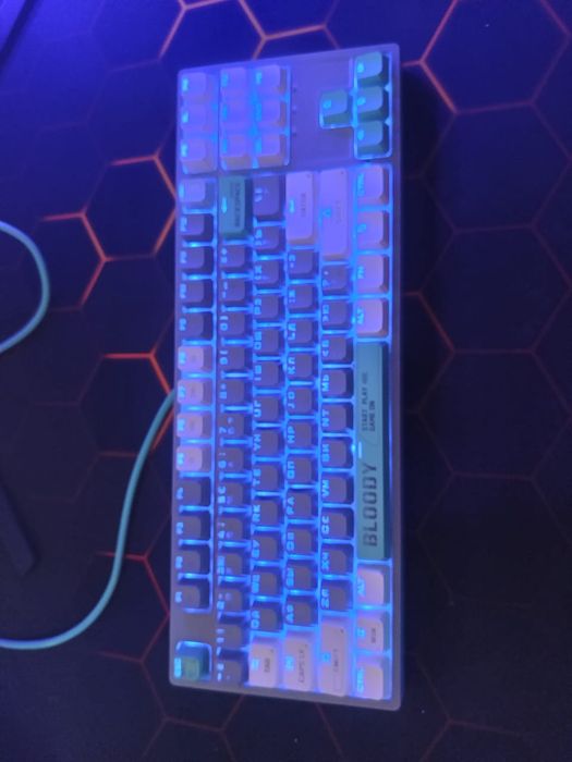 Компьютер сатылады комплект