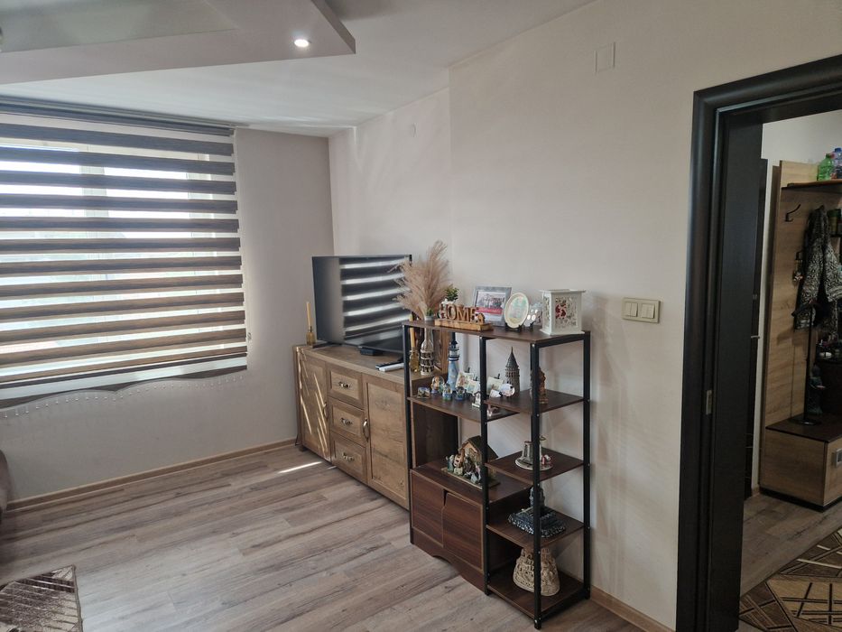 Продава се Тристаен апартамент в Асеновград - 110 кв.м за 742 €/кв.м - Снимка #4