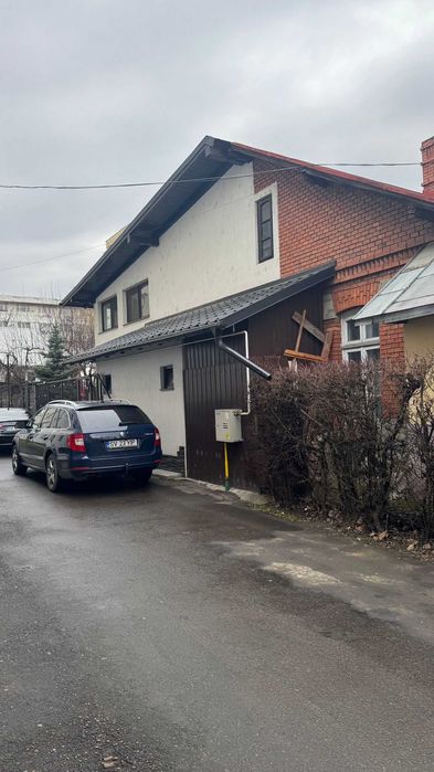 Vand casa si teren-  strada Nicolae Iorga, nr. 12, Gara Burdujeni SV