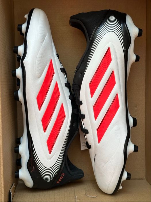 продам оригинальные бутсы adidas