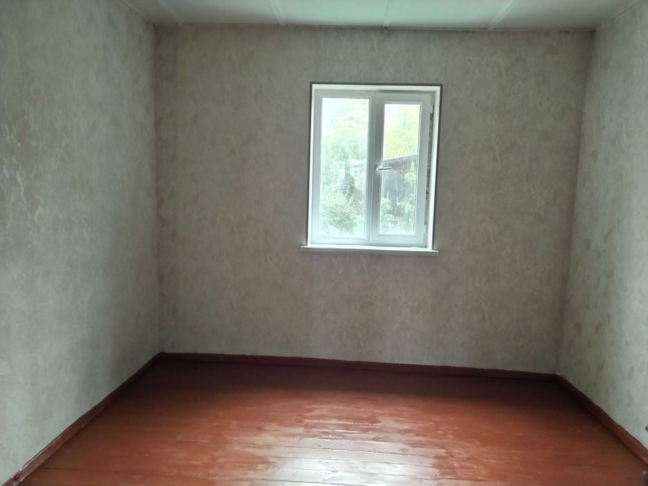 Hovli uy sotiladi,Olmaliq,GRE,3 hona,8 sotox