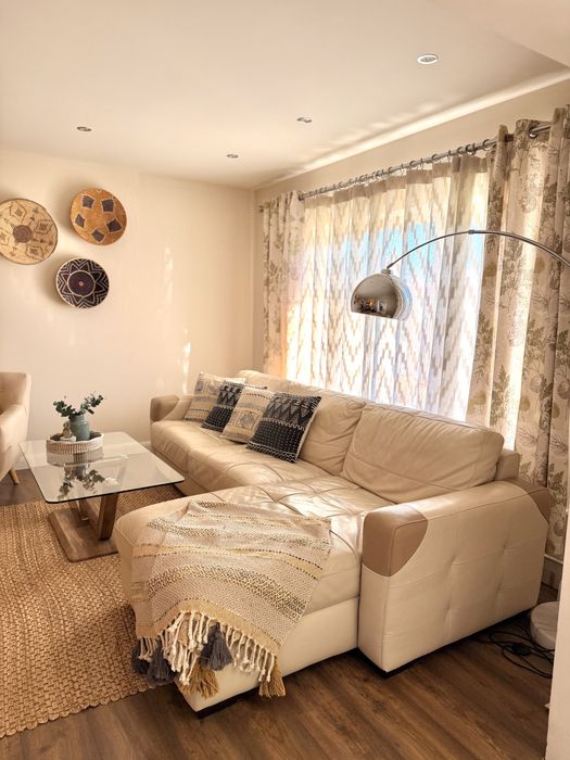 Casă de vânzare 240 mp, teren 1.000 mp, Băile Olănești