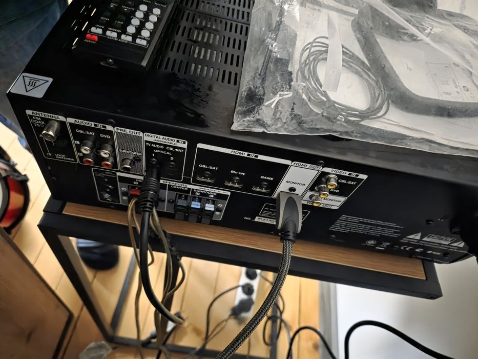 Продавам  Denon AVR-X500