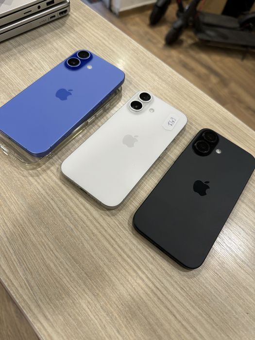 iPhone 16, 128GB, 5G, Blue impecabil