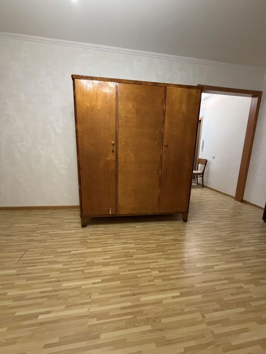 Шефоньер ретро .