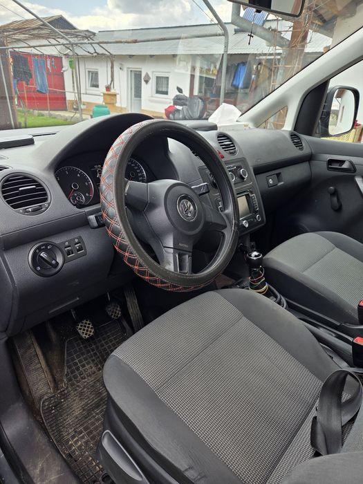 VOLKSWAGEN Caddy 2012 — imagine 3