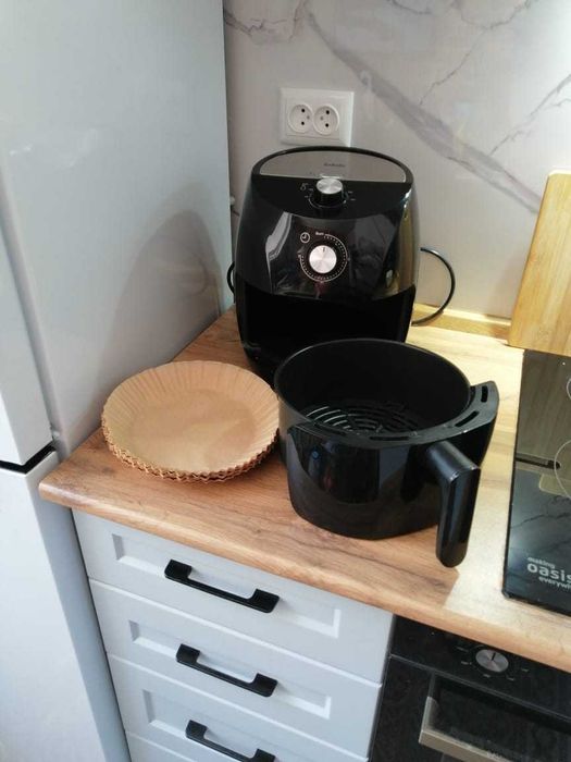 Аэрогриль ВВК 4л 1400Вт