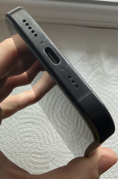 iPhone 16 Pro, Black Titanium, 256 GB