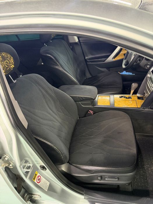 Продам Чехлы camry 40