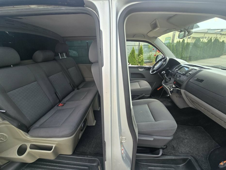 Vw transporter t5 dublu-cabina XXL 2010.  174cai