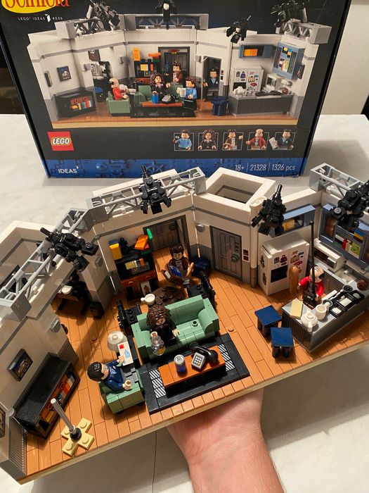Новый конструктор LEGO: Seinfeld Ideas 21328
