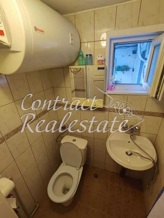 Тристаен Обзаведен Мезонет - Погребите !