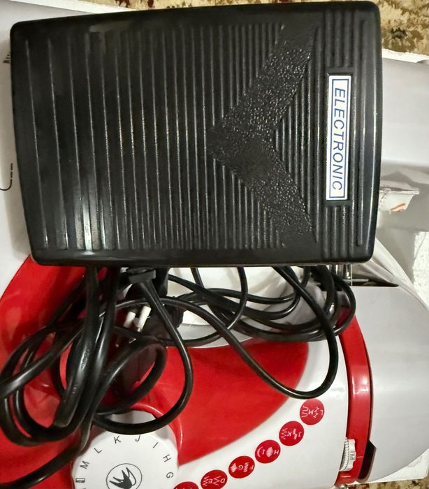 Швейная машина “Чайка”