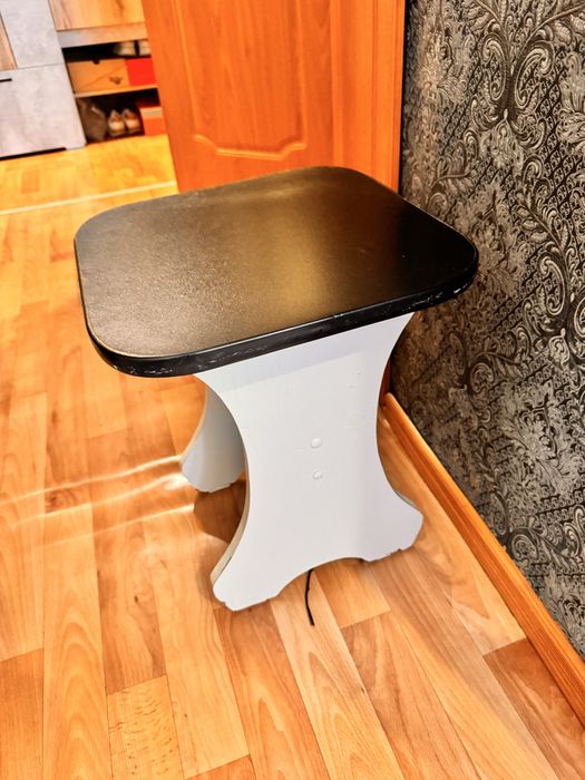 Стол трансформер с табуретками