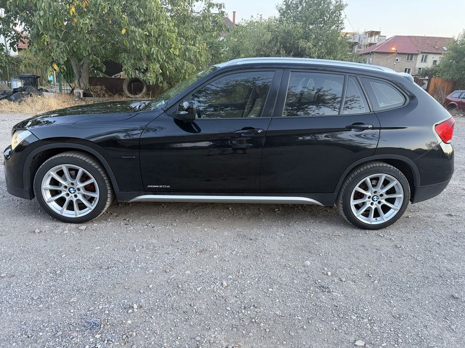 продавам BMW X1. пълен M пакет