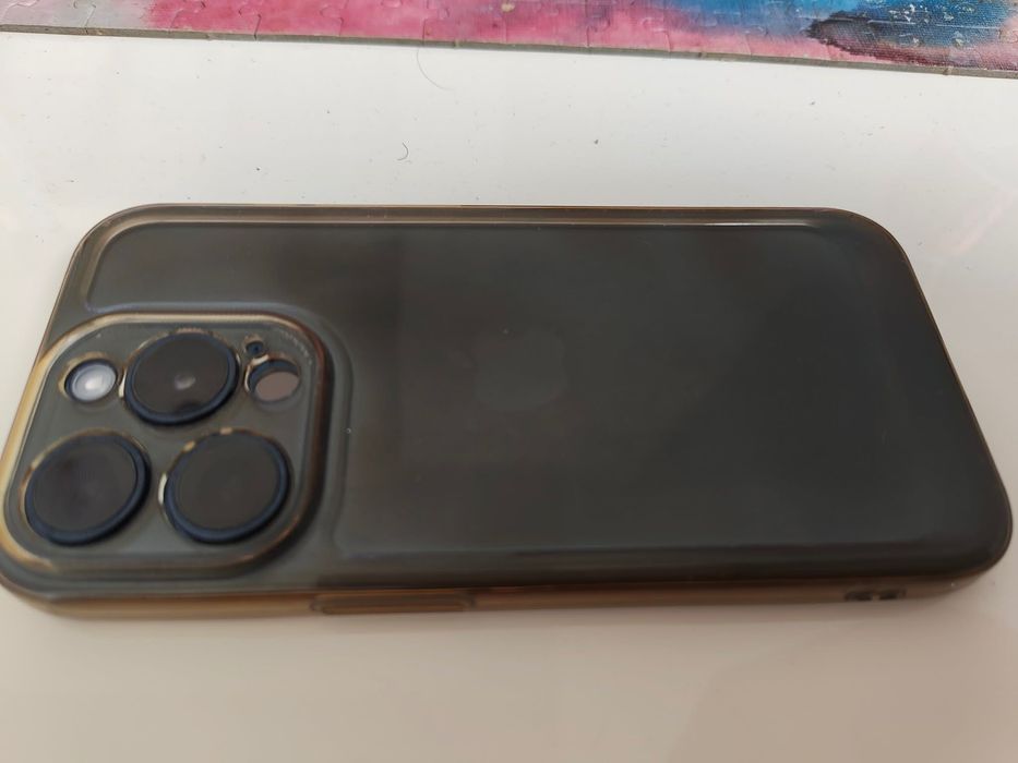 Продавам Ipfone 15 Pro