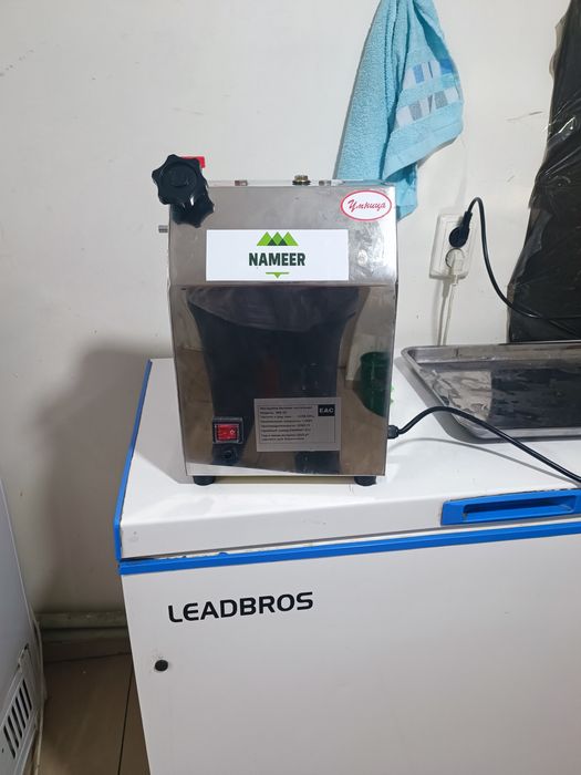 Мясорубка универсальная почти новый