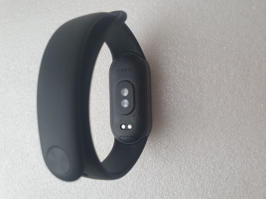 Продам Mi Band 8