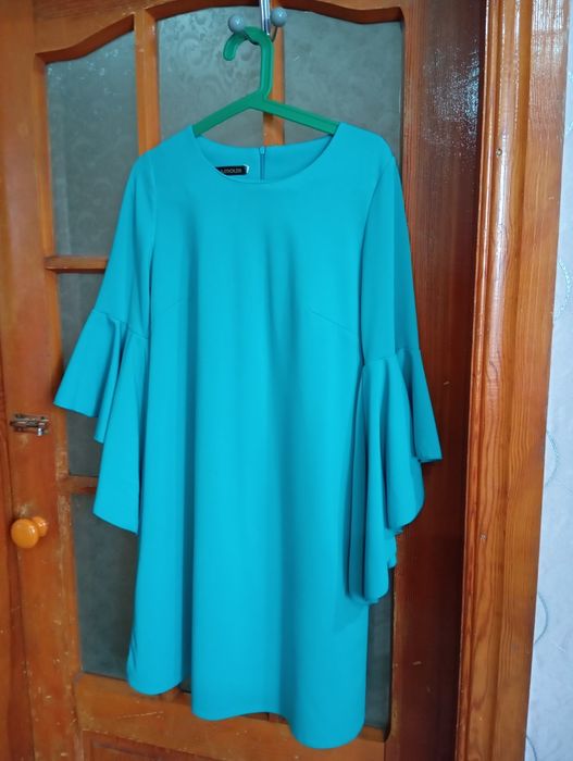 Платье нарядное бирюзовое