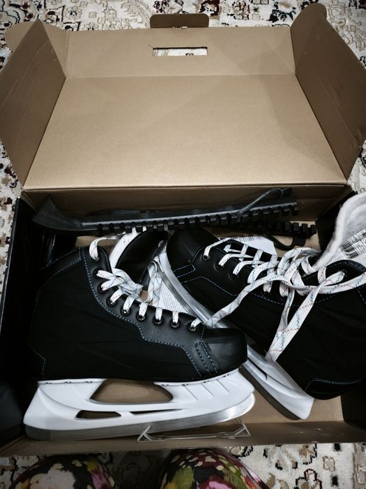 Коньки мужские 43 размер