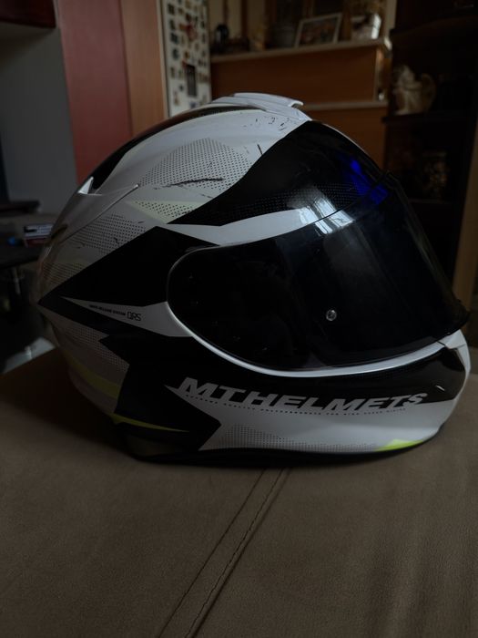 Моторна каска MT Helmets
