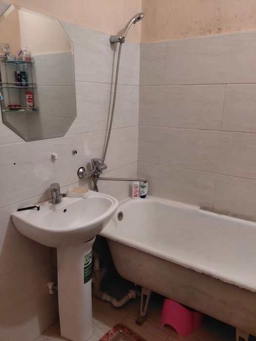 2-х. Юнусабад 11. Мегапланет. Метро.