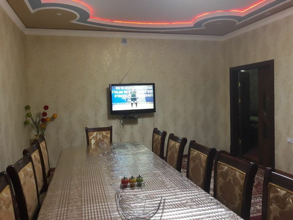 Урганч шахар марказида  3 хонали квартира Ижарага берилади