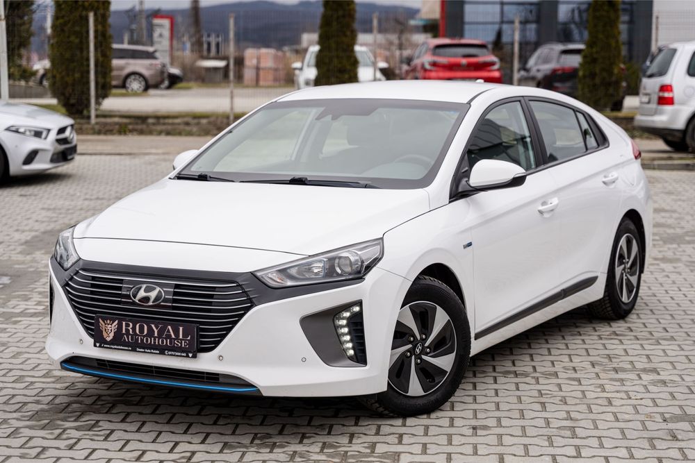 Hyundai IONIQ Garantie 12 luni, 1.6 Hybrid, Asistenta franare / banda, Camera, Navi