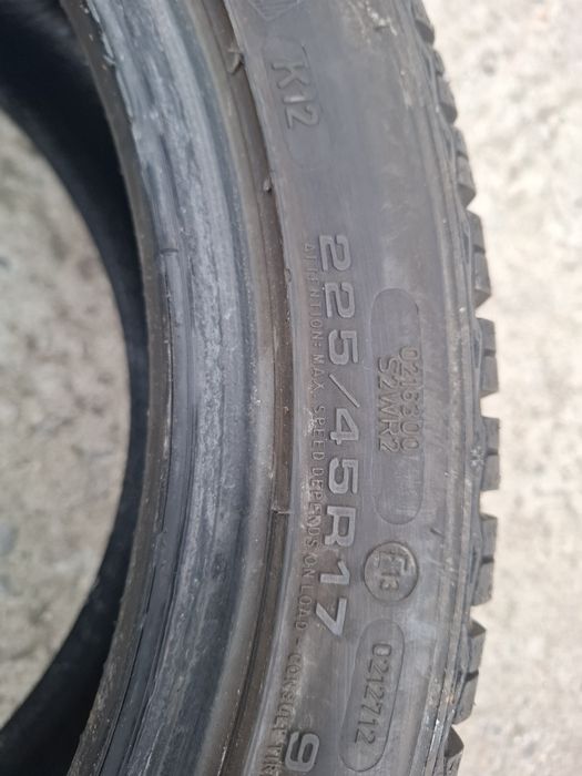 1бр. Нова зимна гума Goodyear Дот 22г 225/45/17 грайфер 5мм